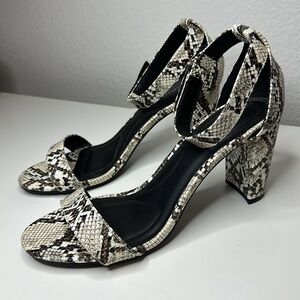 LANE BRYANT Snakeskin Patterned heels